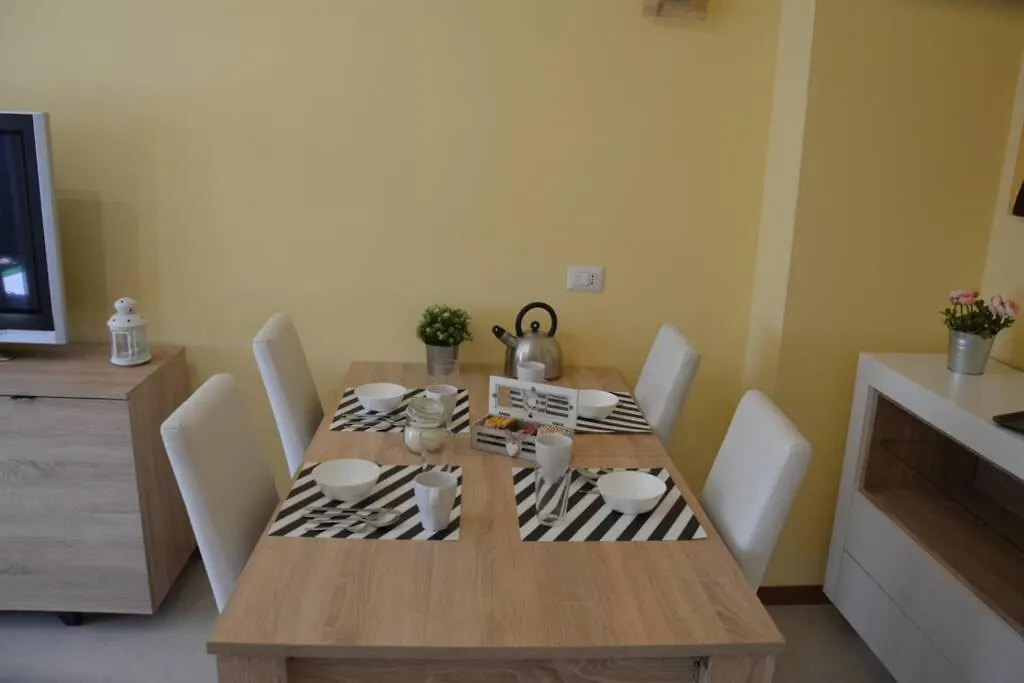 Apartment Vicinanze Citylife Spazioso Appartamento Milan Italy